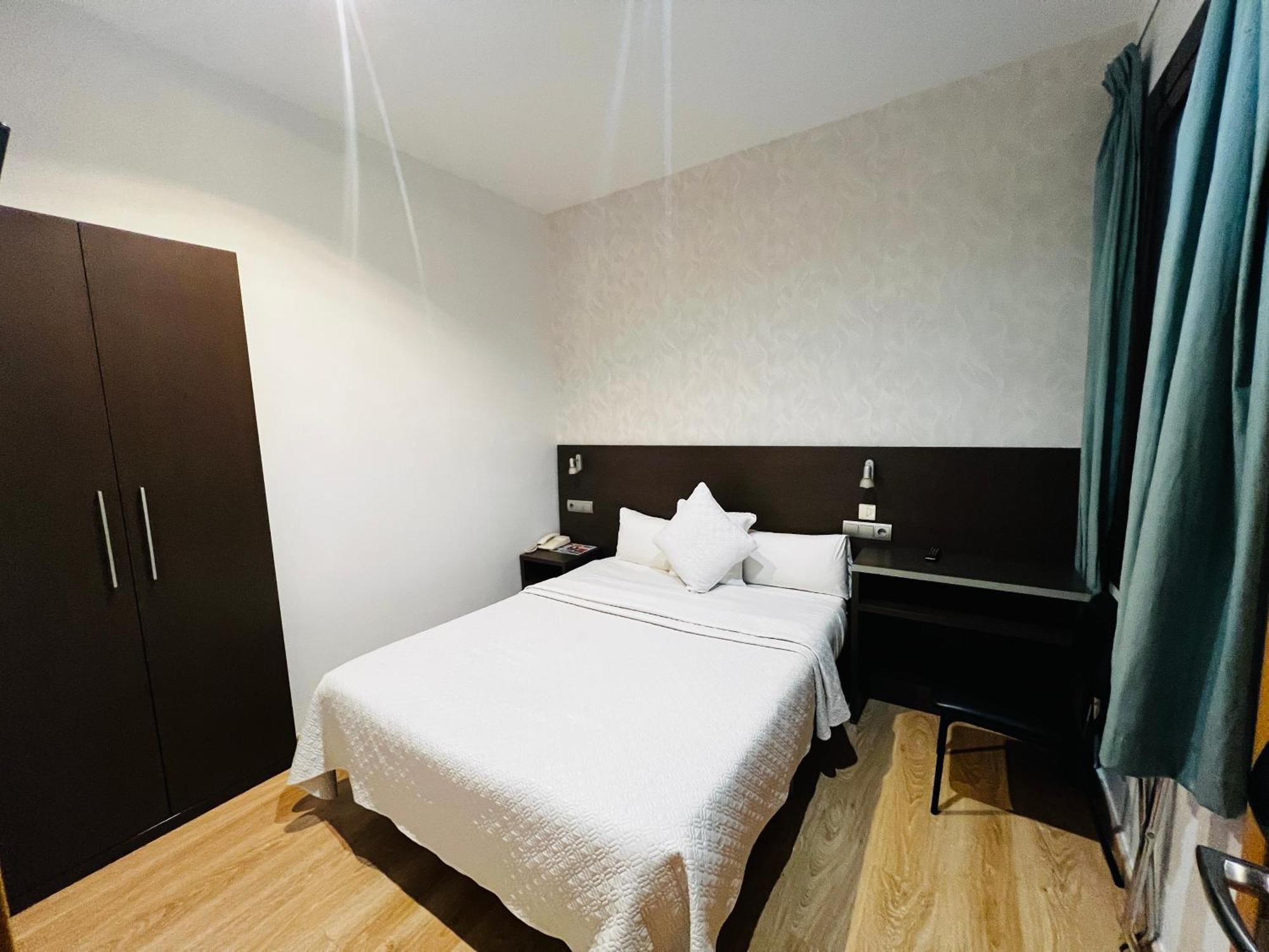 Double Room,257305353:JPEG